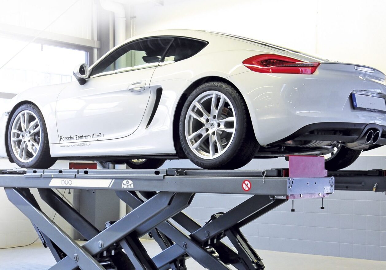 4096x2160-4k-duo-porsche (002) non encastré