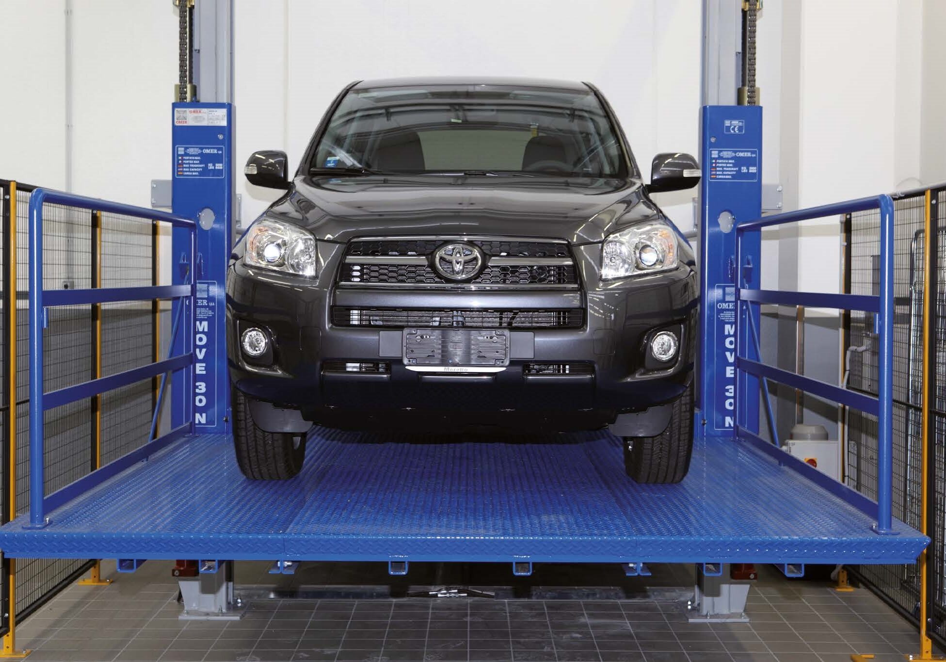 A9Rf4ek5k_1ayg199_8n4